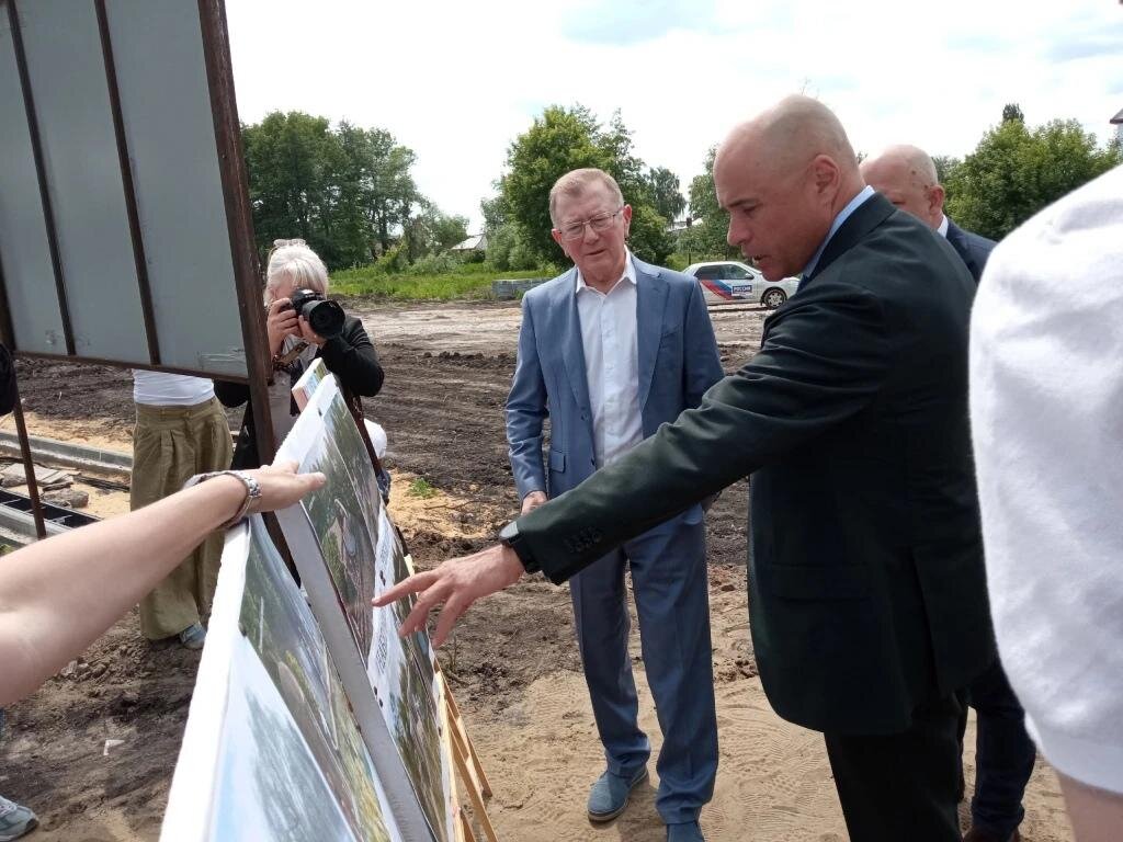 В Усманском районе с рабочим визитом побывал Игорь Артамонов